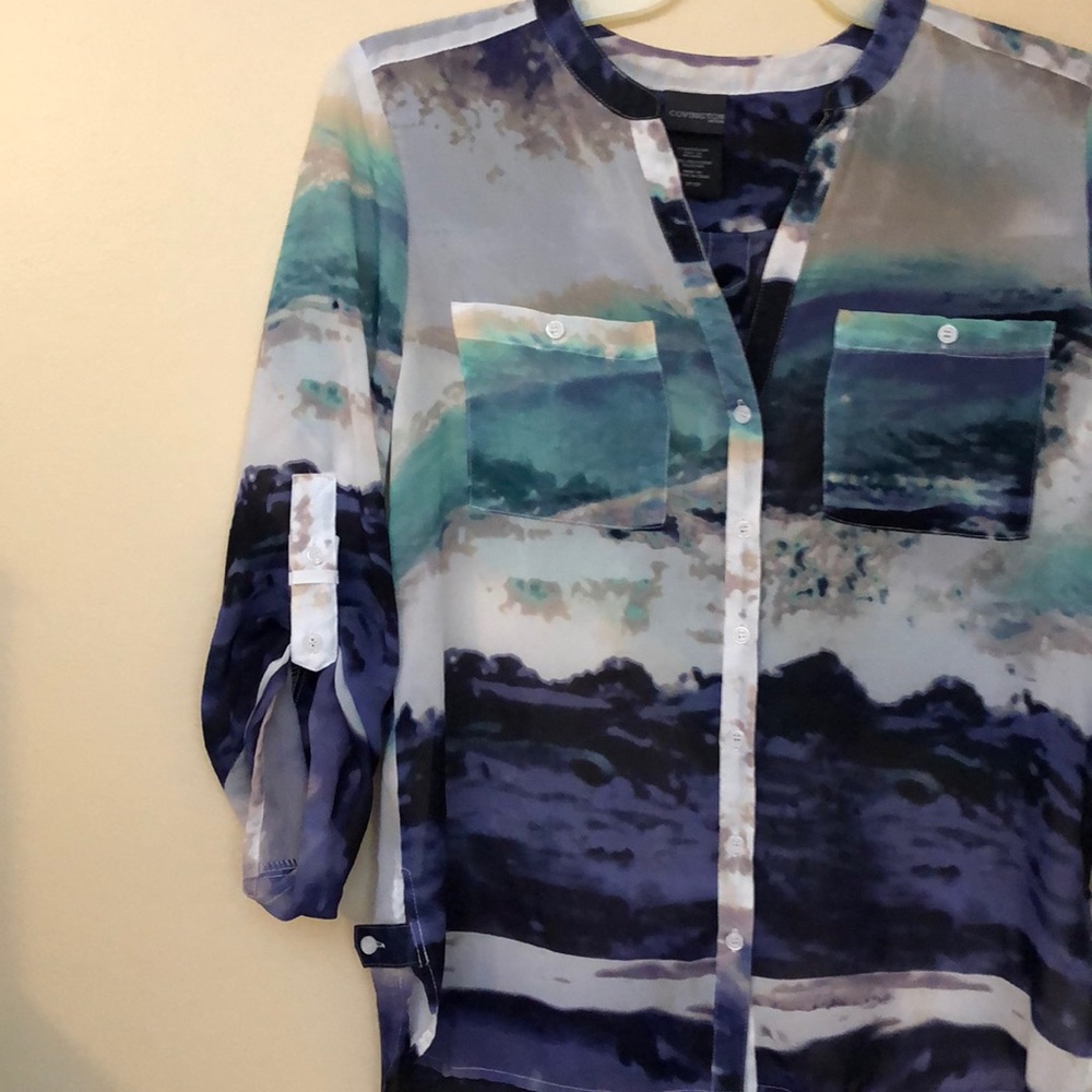 Button down blouse - Picture 2 of 3